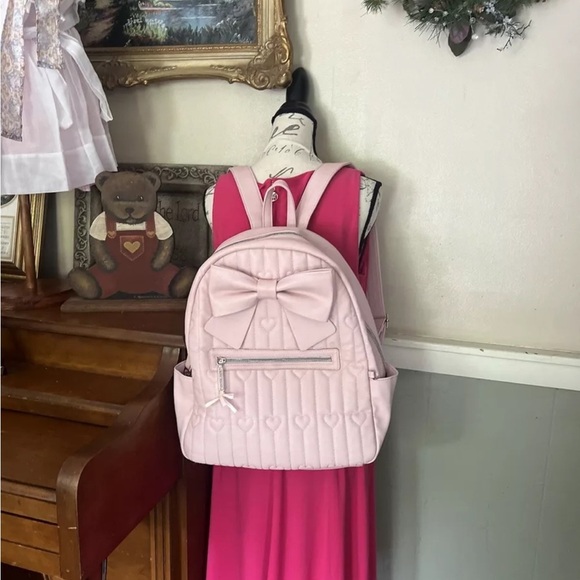 Rare Betsey Johnson Kitsch Large Backpack Hearts - Bow, Pink‼️FINAL SALE - Picture 1 of 7